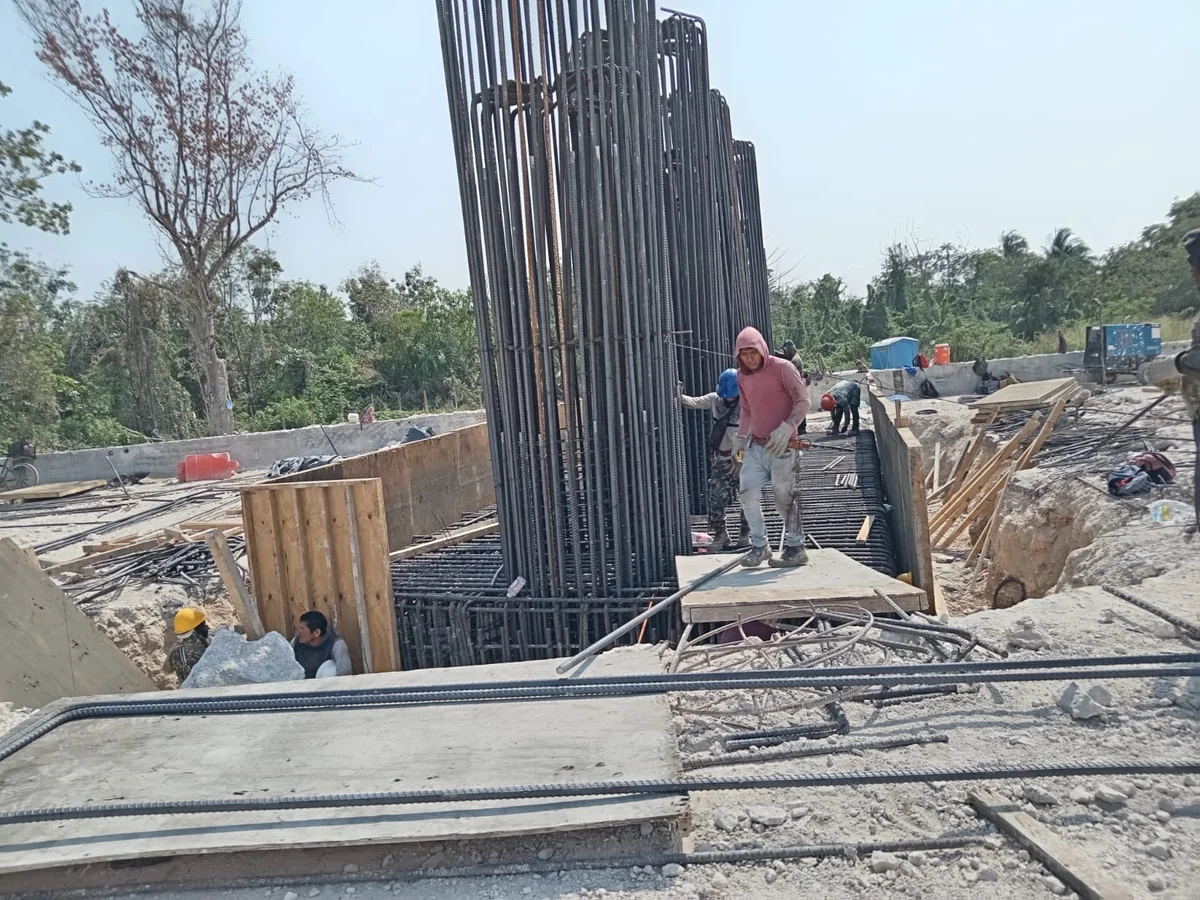 Foundation element formwork · Tren Maya 2024